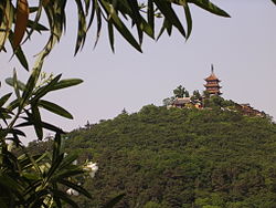 Buddhistický klášter na vrcholu Lang-šanu