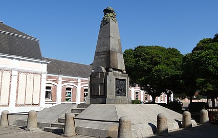 Le monument aux morts de la Compagnie des mines de Béthune.