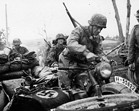 Soldaten der SS-Division "Totenkopf" in der UdSSR im Jahr 1941