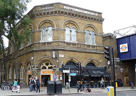 Camden Road station is one of the few remaining examples of the NLR's yellow-brick, "Venetian" architectural style. It was designed by Edwin Henry Horne.
