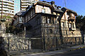 Casa Dr. Wilhelm en 2012, ubicada a los pies del Cerro Caracol, frente al Parque Ecuador de Concepción. Wilhelm la compró en 1918 al dentista Fryederup, acabando su construcción en 1924.