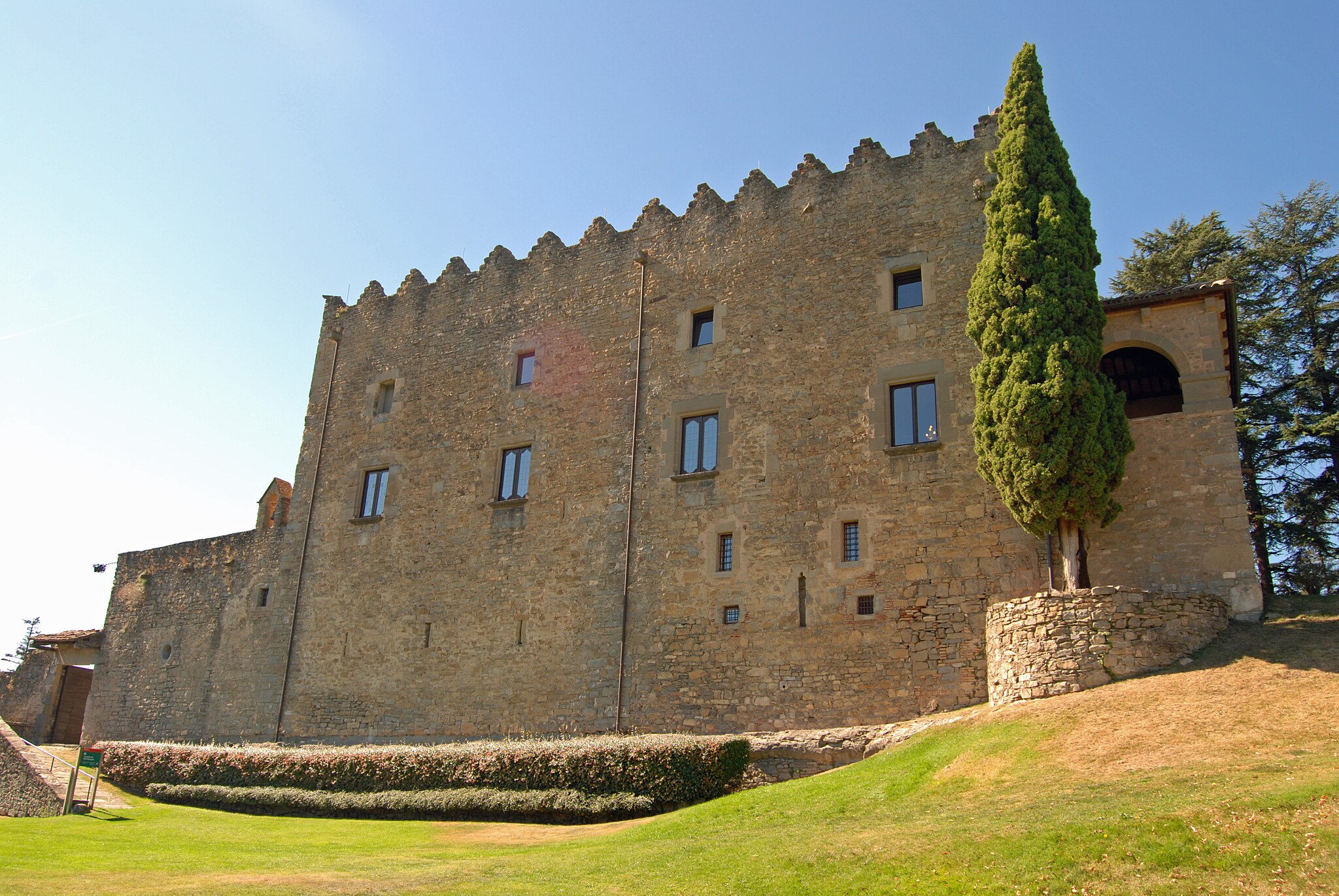 Castell de Montesquiu 01