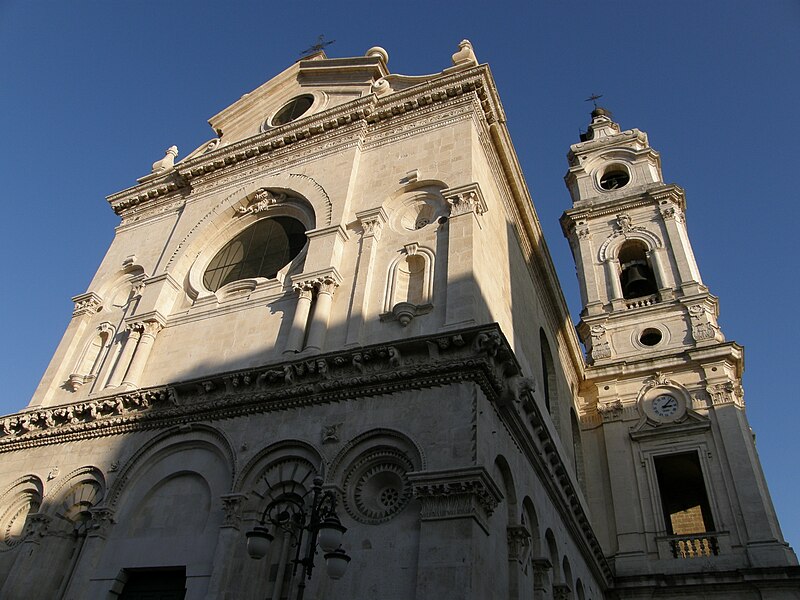 File:Cattedrale foggia.JPG