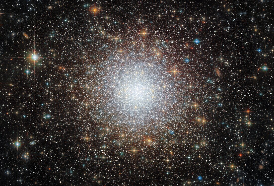 NGC 2210