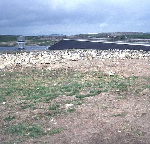 Colliford dam - geograph.org.uk - 831345