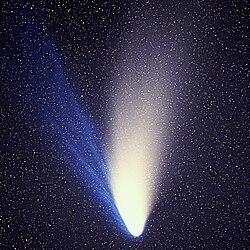 1997년 4월 근일점 통과 직후의 헤일-밥 혜성.