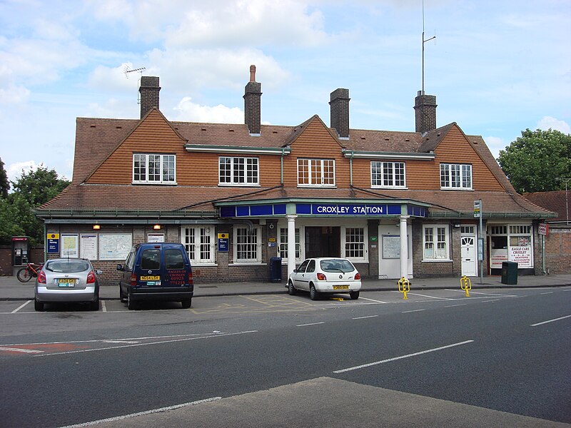 File:Croxley tube station 016.jpg