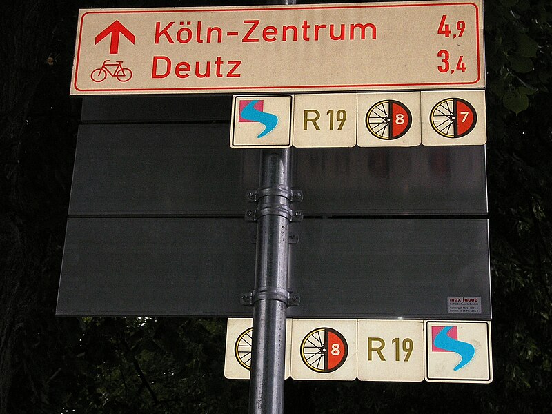 File:D-Netz-Route, Abschnitt Köln-Poll , Rheinabwärts.jpg