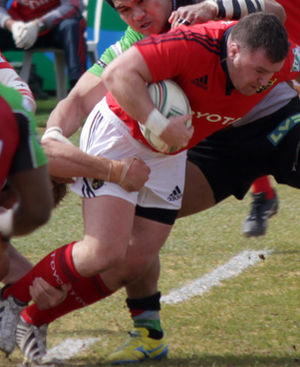 Dave Kilcoyne carrying (cropped).jpg