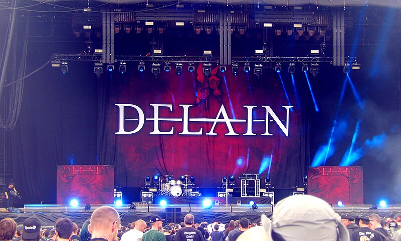 File:Delain, scène prête pour le concert, Hellfest 2016.jpg