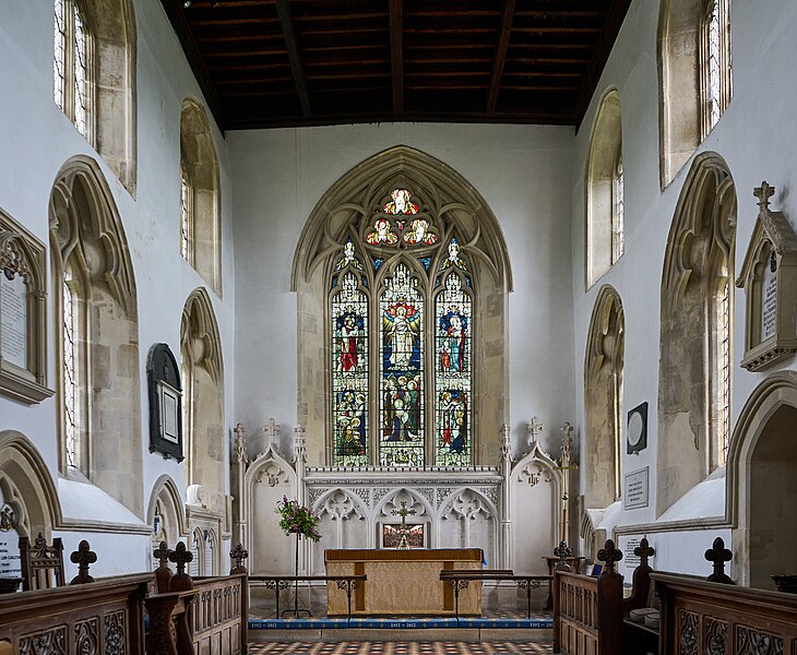 File:Ditcheat chancel.jpg