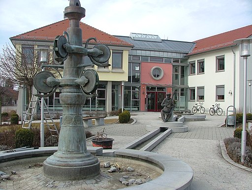 Dorfbrunnen März 2009 panoramio