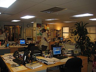 File:The Office - Dunder Mifflin (48472735581).jpg - Wikipedia