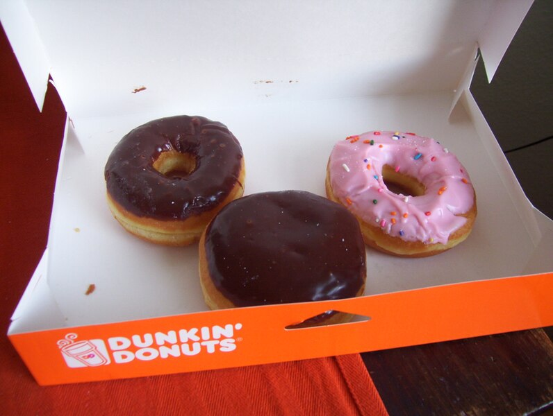 File:Dunkin' Donuts.jpg