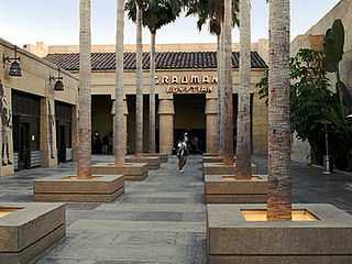 <span class="mw-page-title-main">Grauman's Egyptian Theatre</span> Movie theater in Hollywood, Los Angeles, California