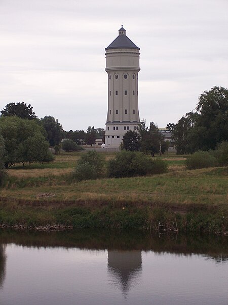 File:Eilenburg Wasserturm.jpg