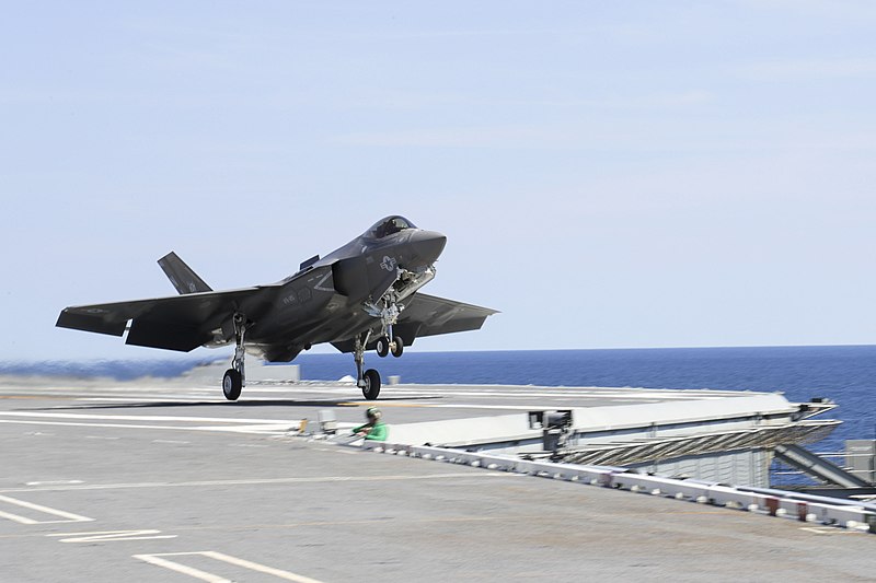 File:F-35C Lightning II aircraft are tested aboard USS Abraham Lincoln. (36272619443).jpg