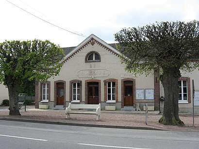 How to get to Fontenay-Sur-Loing with public transit - About the place