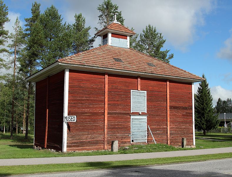 File:Granary Tyrnävä 20140823.JPG