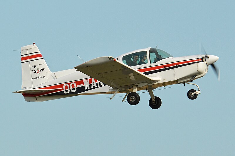 File:Grumman American AA-5 Traveler ‘OO-WAN’ (45736477702).jpg