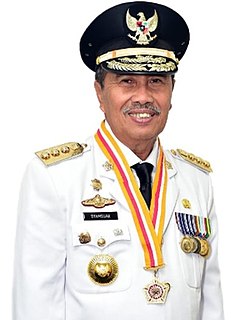 Syamsuar Governor riau