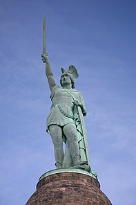 Hermannsdenkmal statue.jpg