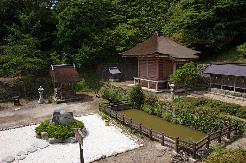 File:Hinomisaki-jinja05n4592.jpg