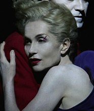 Юппер в спектакле «Мария Стюарт» в Лондонском театре (1996 год)