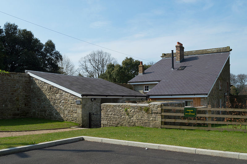 File:Ivy Cottage, Margam Park.jpg