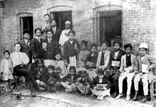 Jagat Lal Master (second from left) with his students in 1932