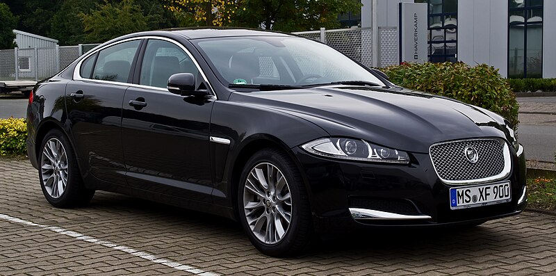 File:Jaguar XF 2.2 D (Facelift) – Frontansicht, 5. Oktober 2013, Münster.jpg