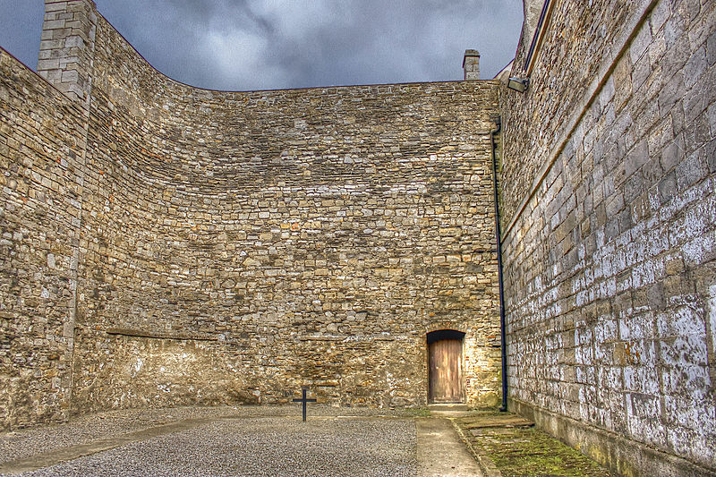 File:Kilmainham Gaol (8139975428).jpg