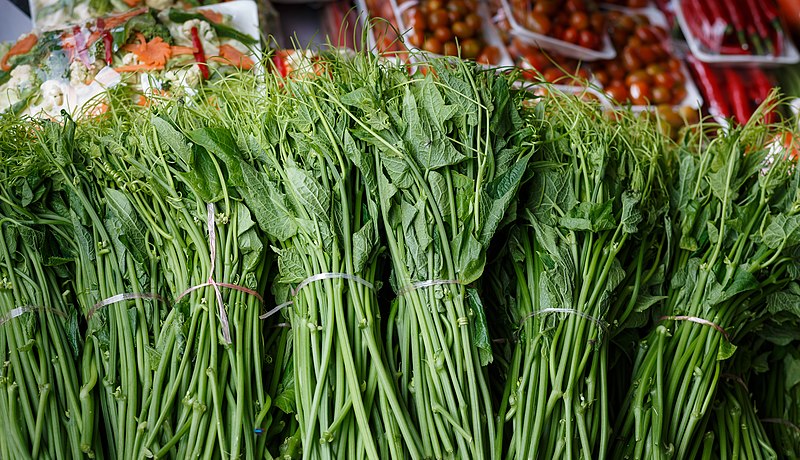 File:Kundasang Sabah Vegetable-Market-09.jpg