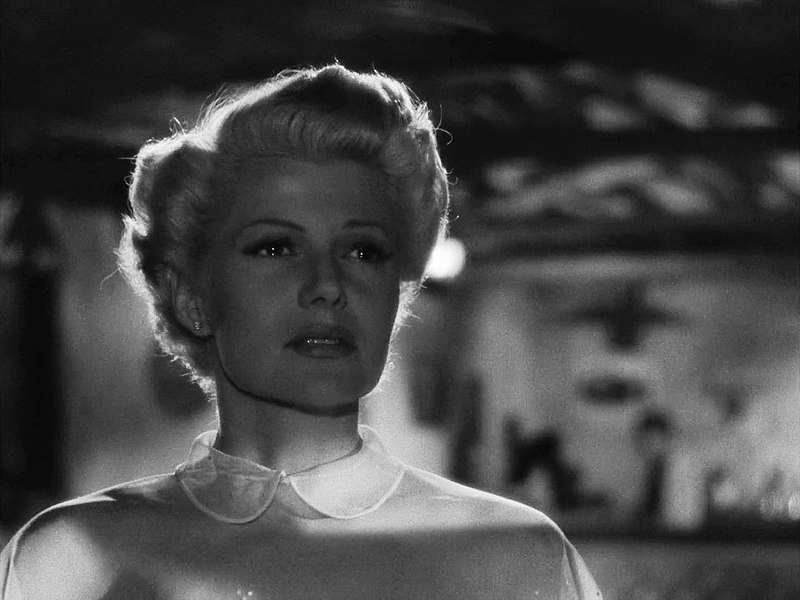 File:Lady from Shanghai trailer rita hayworth6.JPG