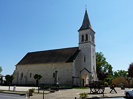 Le Pizou'daki kilise