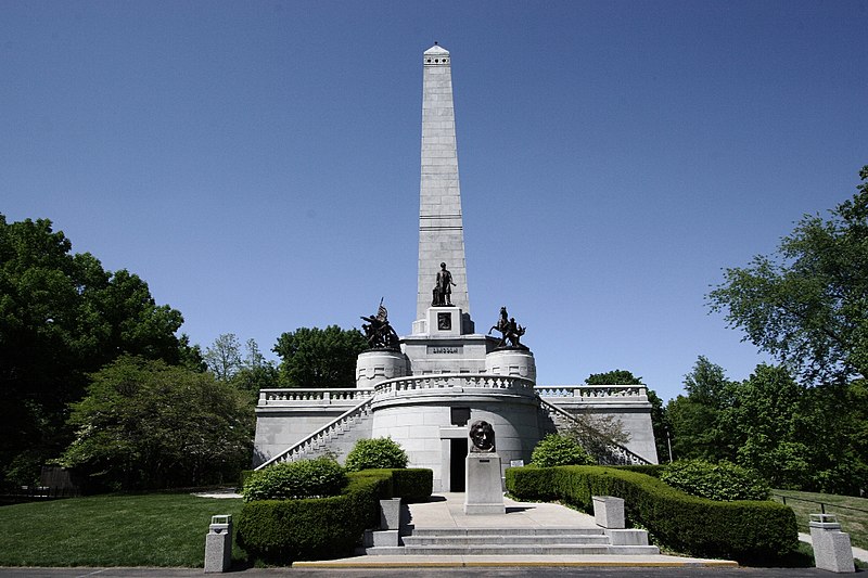 File:Lincoln's Tomb.JPG