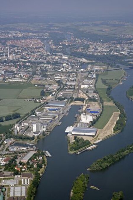 Luftbild bayernhafen Regensburg