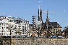 230px-Luxembourg_City_from_Adolphe_Bridge_01.jpg