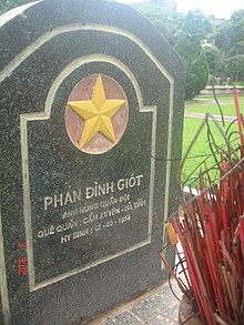 Mộ phan đình giót.JPG