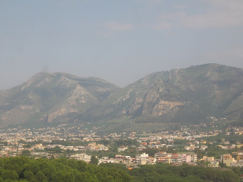 File:MONTE LEPRE DA MONREALE.JPG