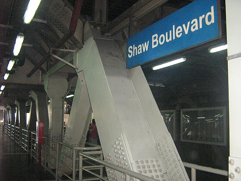 File:MRT-3 Shaw Boulevard Station Platform 2.jpg