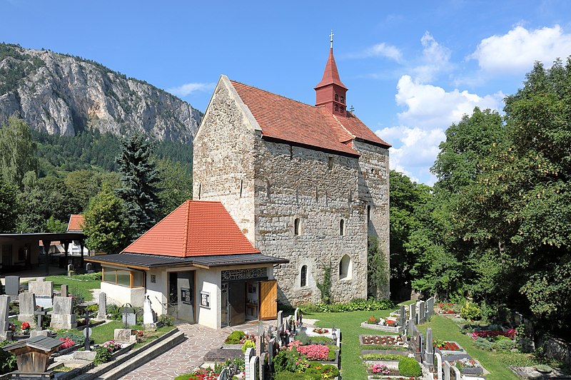 File:Maiersdorf - Kirche.JPG