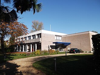 The Maison Francaise d'Oxford building in Oxford, designed by Jacques Laurent and Brian Ring, Howard & Partners during the early 1960s. Maison Francais, Oxford.JPG