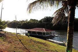 Casa flutuante em Manaquiri