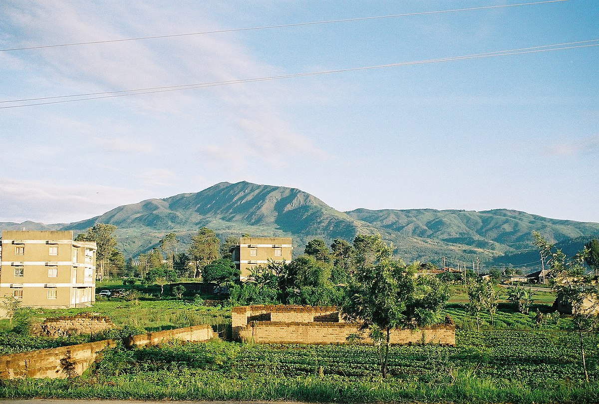 The mountains surrounding Mbeya.