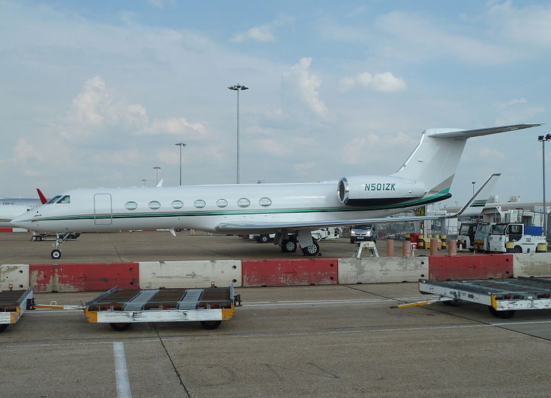 File:N501ZK03082011LHR (6008365770).jpg