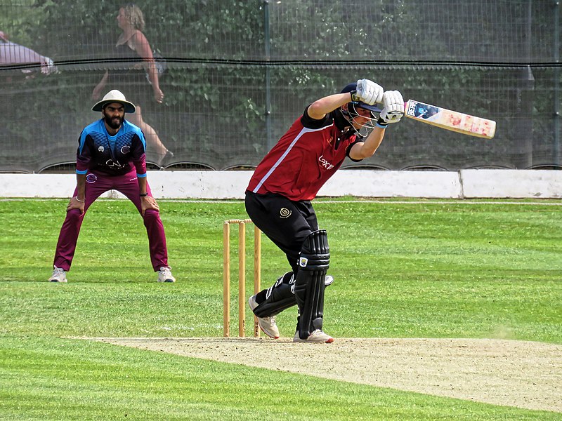 File:North Middlesex CC v Hampstead CC at Crouch End, Haringey, London 11.jpg