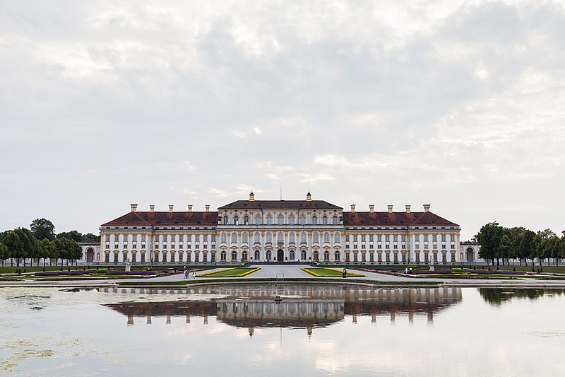 File:Nuevo Palacio Schleissheim, Oberschleissheim, Alemania, 2013-08-31, DD 10.jpg