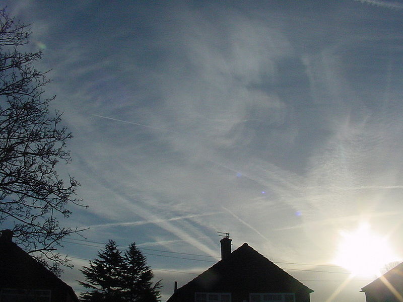 File:Old contrails near Manchester Airport.jpg