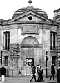 P1300244 Paris III Rues Francs-Bourgeois et Archives ancienne fontaine Chaume rwk.jpg